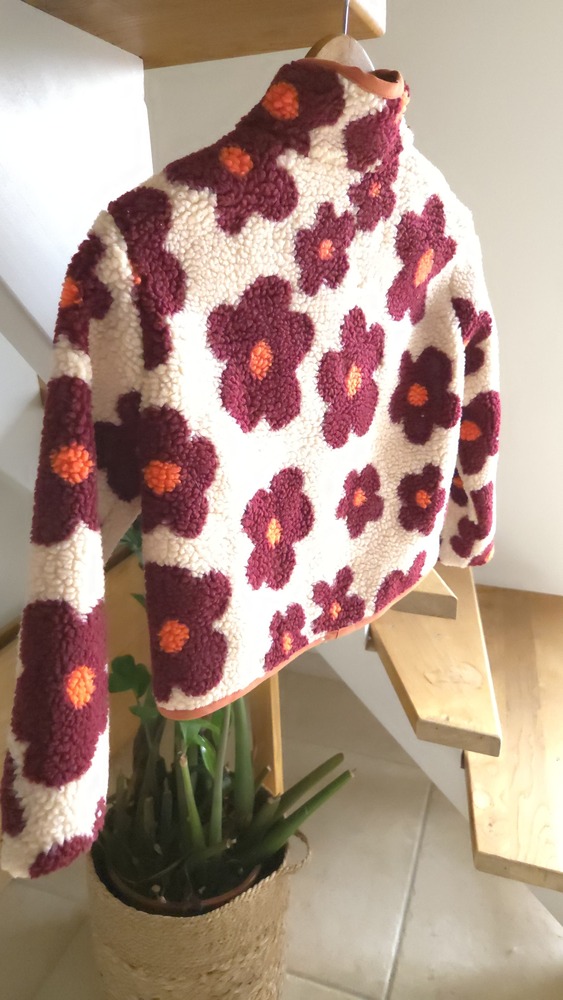 maison-bichette-gilet-enfant-sherpa-fleurs-bordeaux-fait-main-4ans